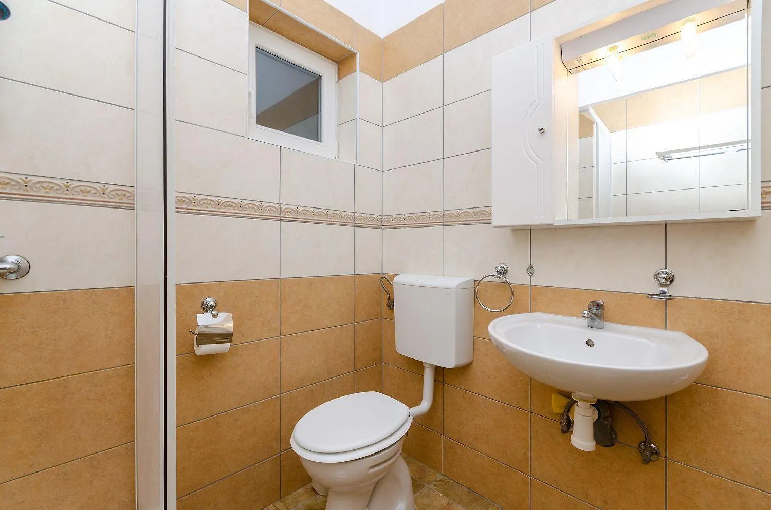 Preiswertes Apartment Nur 100 Meter Zum Strand Mit Meerblick Crikvenica