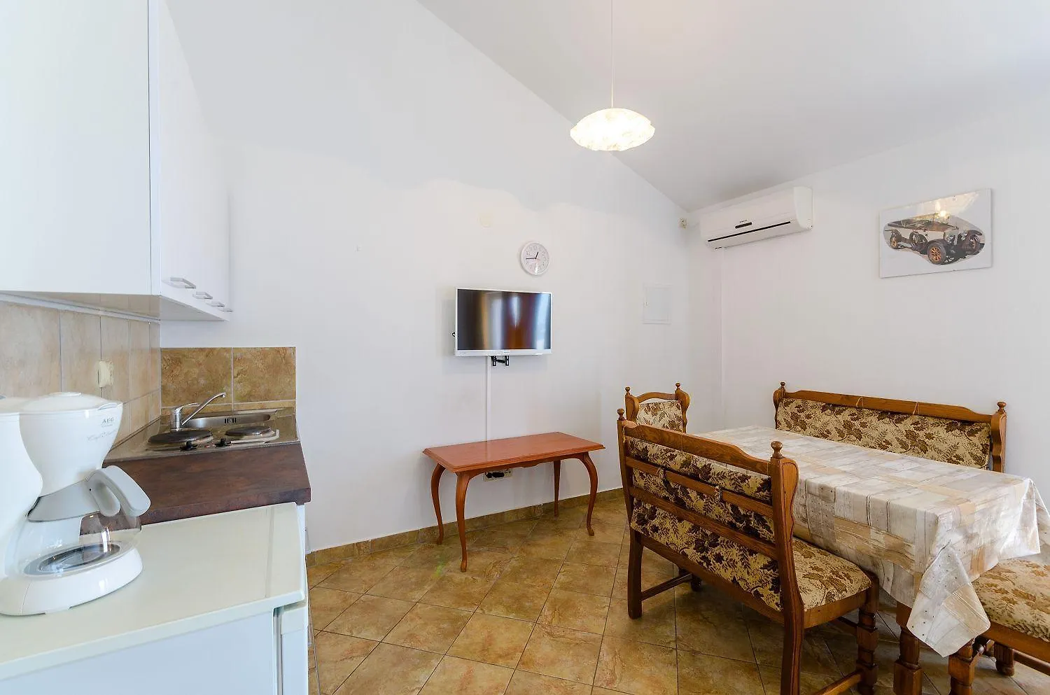 Preiswertes Apartment Nur 100 Meter Zum Strand Mit Meerblick Crikvenica